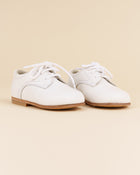 Sapatos feijão cordão/ pele branco